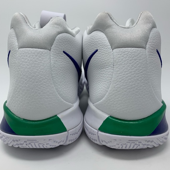 🆕 Nike Kyrie 4 Seattle Seahawks, White/Royal Blue - Picture 5 of 8
